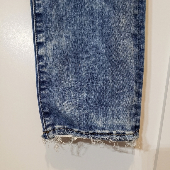AEO Mens REAL Size 30 X 31  Extreme Flex Jeans Distressed Acid Wash - Picture 5 of 16